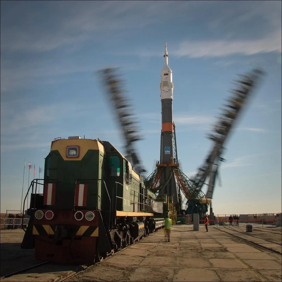 Доброе космическое, друзья!

Прошло то время, когда мы все мечтали быть космонавтами.
Ну правда, спр
