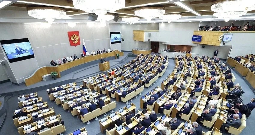 ✅ Семьи погибших участников СВО запретили исключать из очередей на квартиры

🔘 Госдума приняла зако
