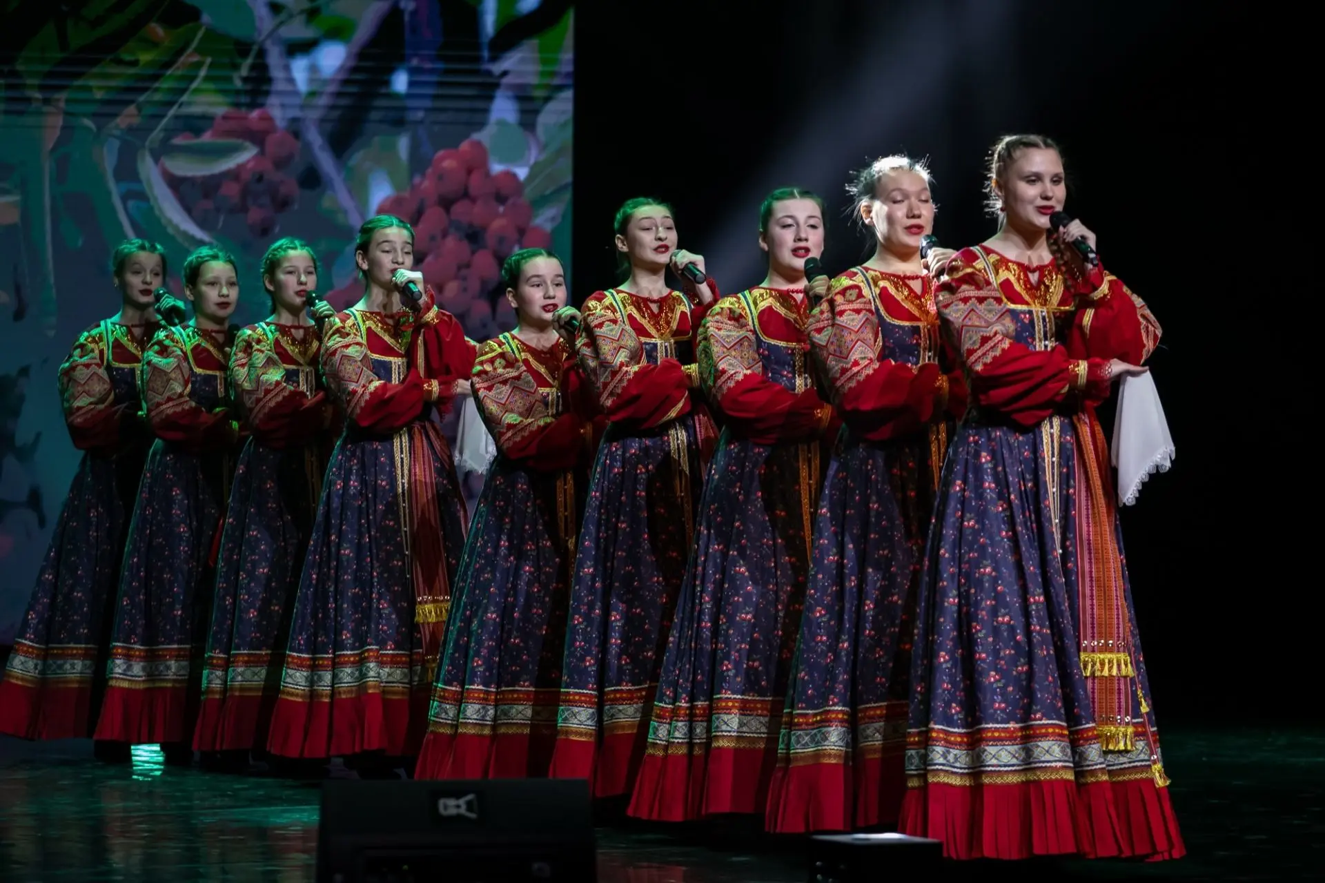 🎊🎉Образцовый ансамбль русской песни «Смородина» Центральной детской школы искусств имени М. Ф. Кна