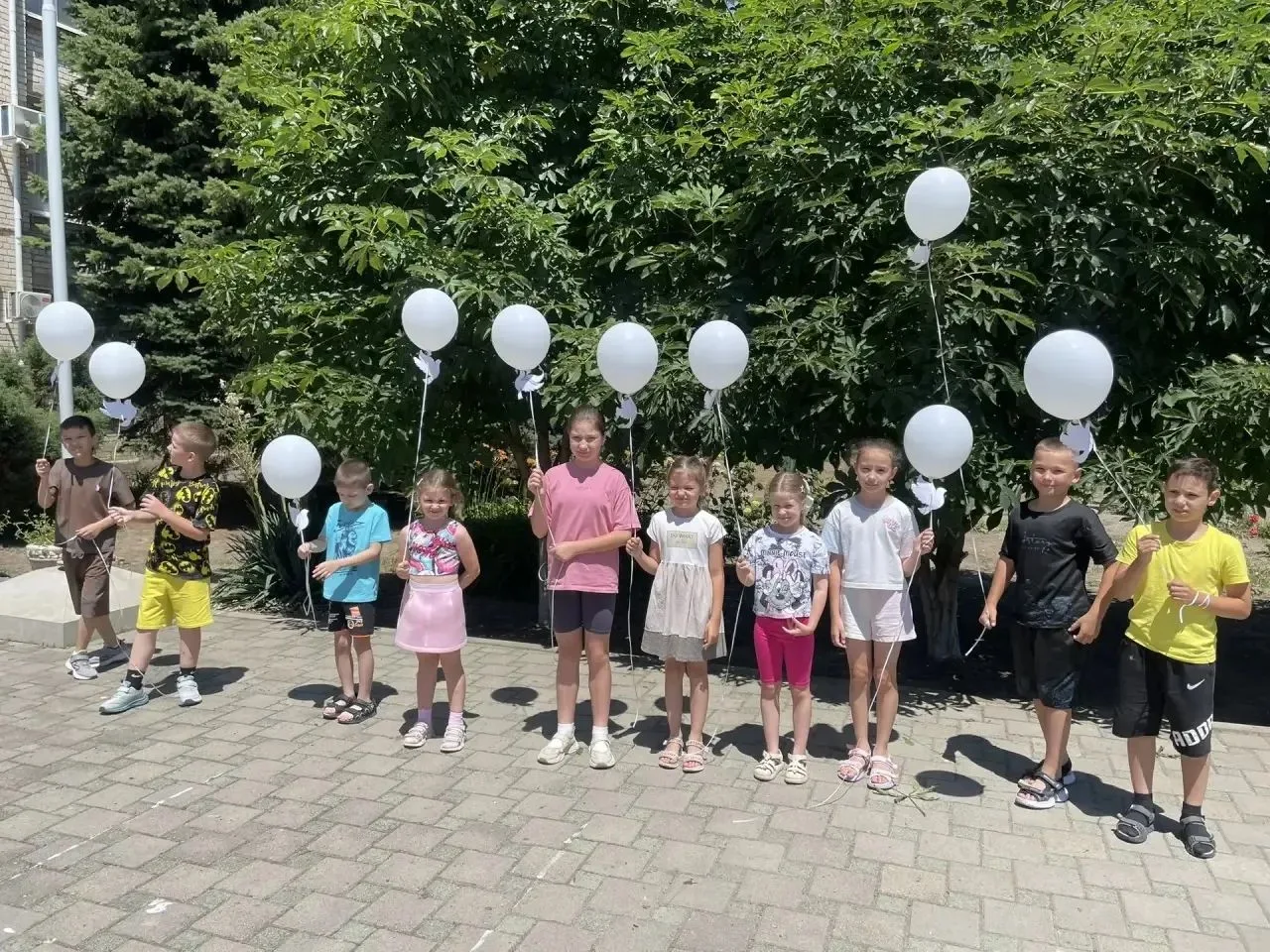 Акция "Белые ангелы  Донбасса"