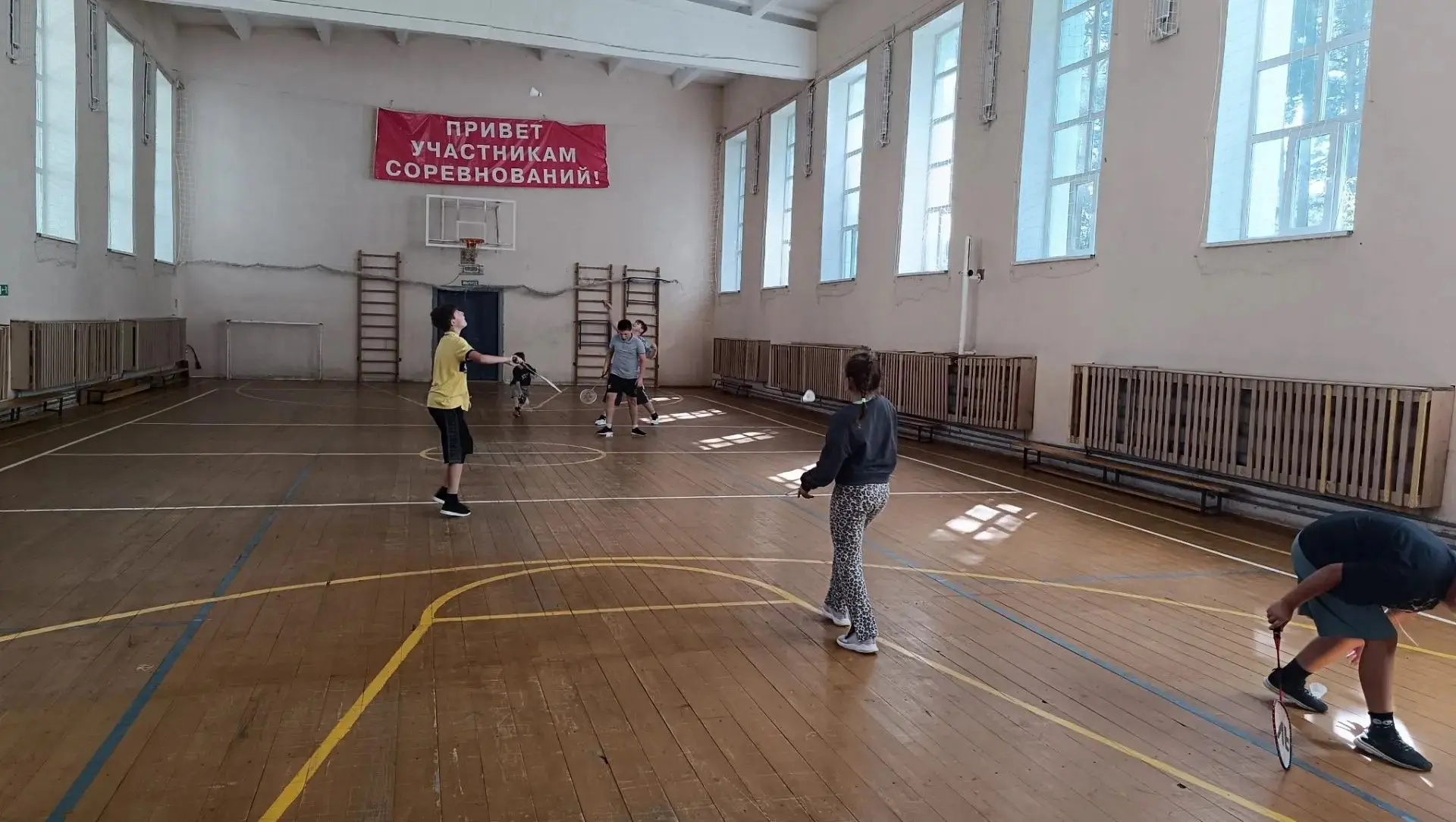 🏸 Турнир по бадминтону на площадке «Чемпион»: эмоции, скорость и точные удары! 🏸12 ав...