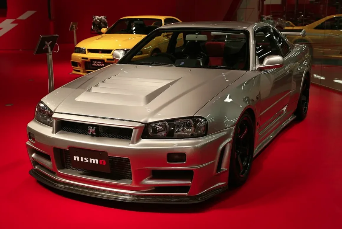 🦖 По просьбе подписчика. Nissan GT-R: почему больше не Skyline, что такое Nismo и отку...