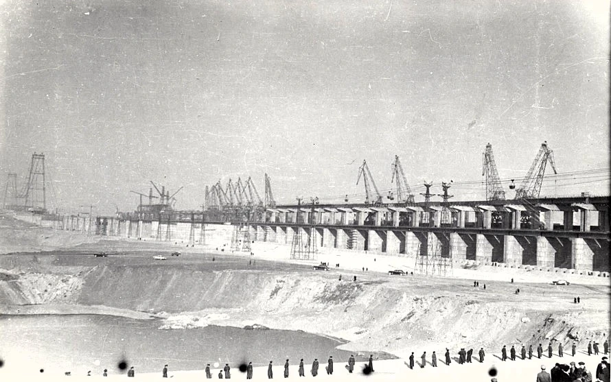 С. Курунин  Негатив. "Затопление котлована на Волжской ГЭС" 23.10.1958 г.