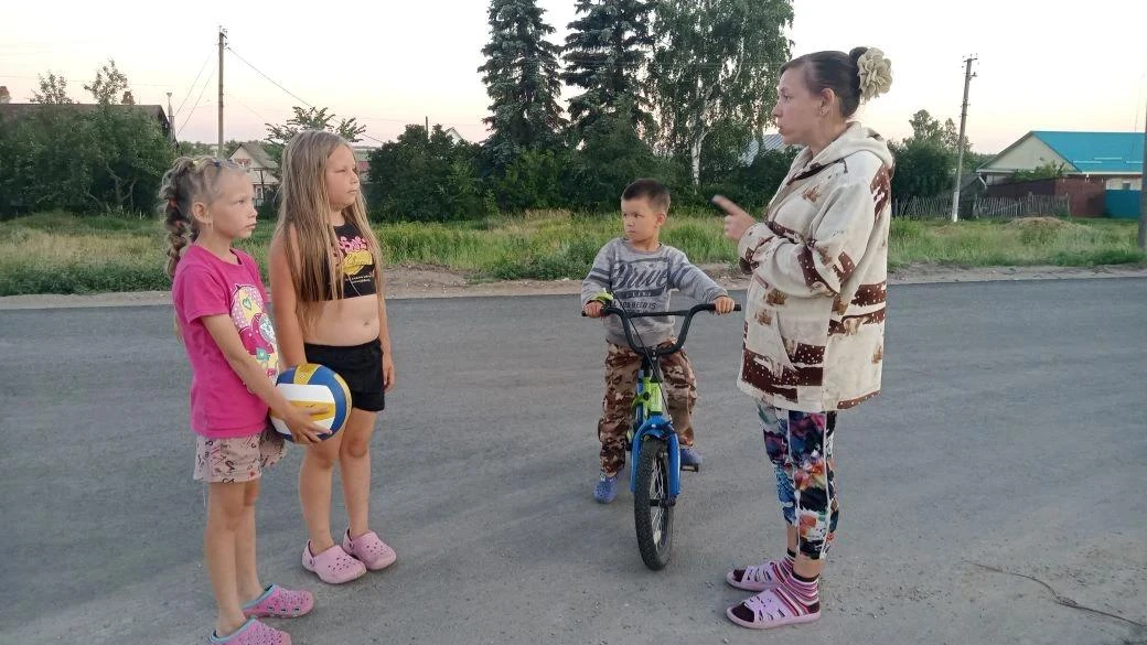 Родительский патруль в действии. 
Основной задачей патруля является безопасность детей, профилактика