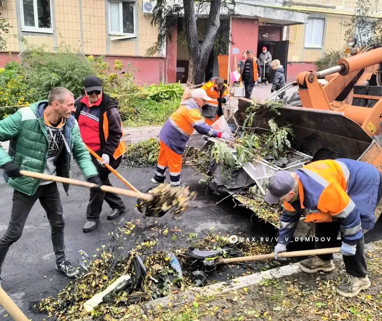 В результате вчерашних атак БПЛА повреждены 135 квартир в 7 многоквартирных домах, 30 ч...