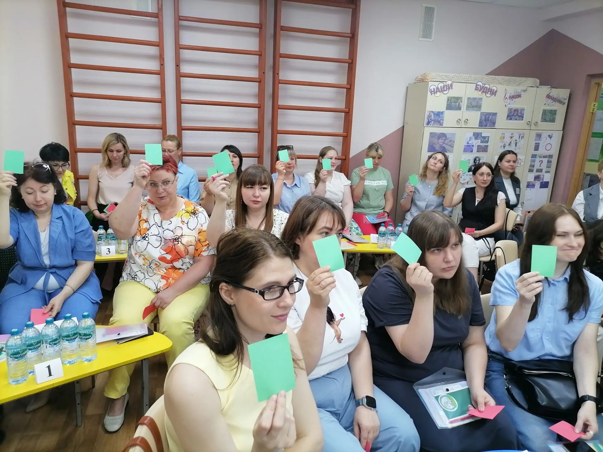 Заместители руководителей моделируют современную «говорящую среду» детского сада  На базе детского с