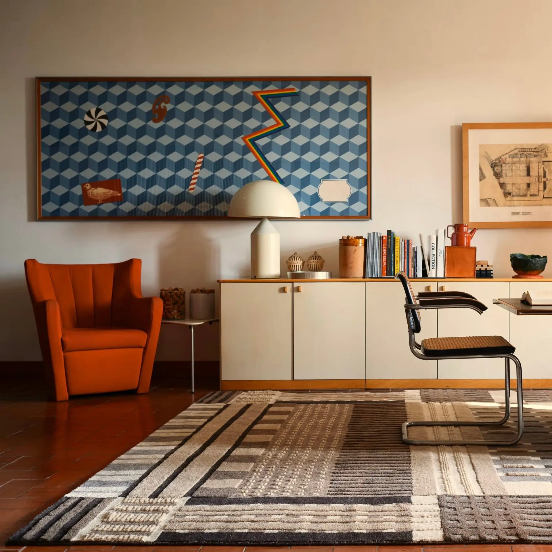 В коллекции ковров для The Rug Company дизайнер Пол Смит отошел от своего фирменного стиля. Вместо в