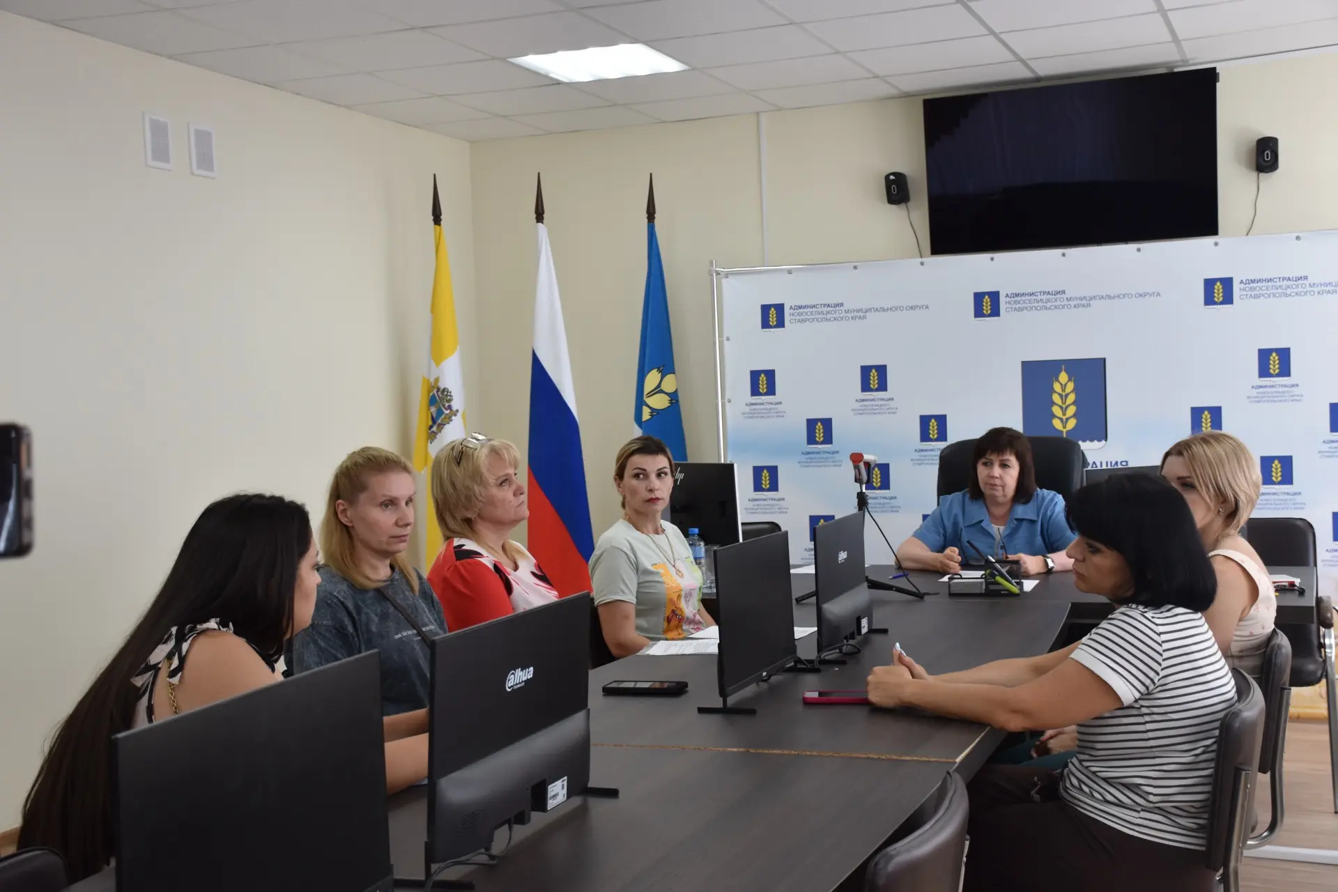 Состоялось очередное заседание комиссии по рассмотрению вопросов, связанных с оказанием государствен
