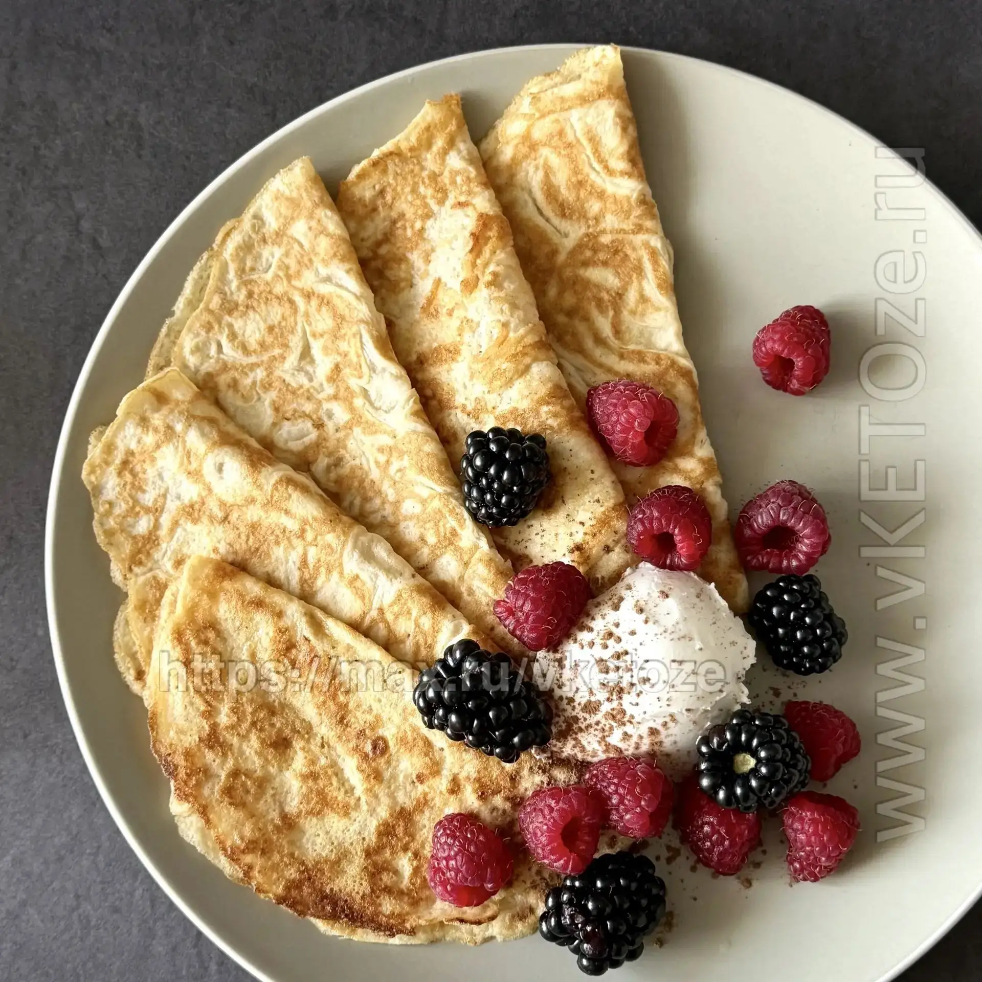 Блины на псиллиуме 🥞🍓
(КЕТО-рецепт)

▫️Яйца - 2 шт.
▫️Кокосовое молоко - 30г + 20г
▫️Псиллиум в ше