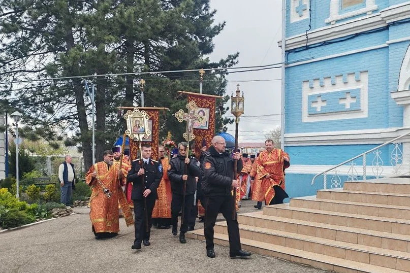 Казачий дух и православная вера  13 апреля в храме Покрова Пресвятой Богородицы станицы Каневской со