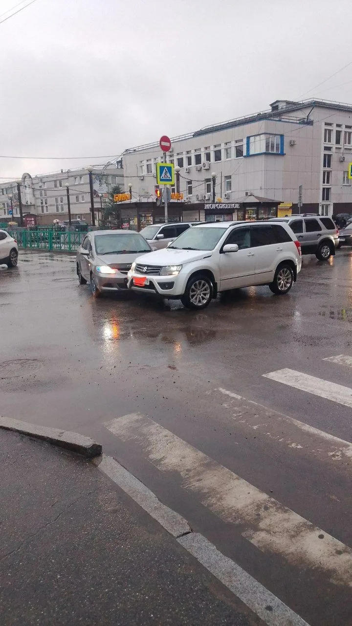 #дтп на Дзержинского, напротив Рублёва.
