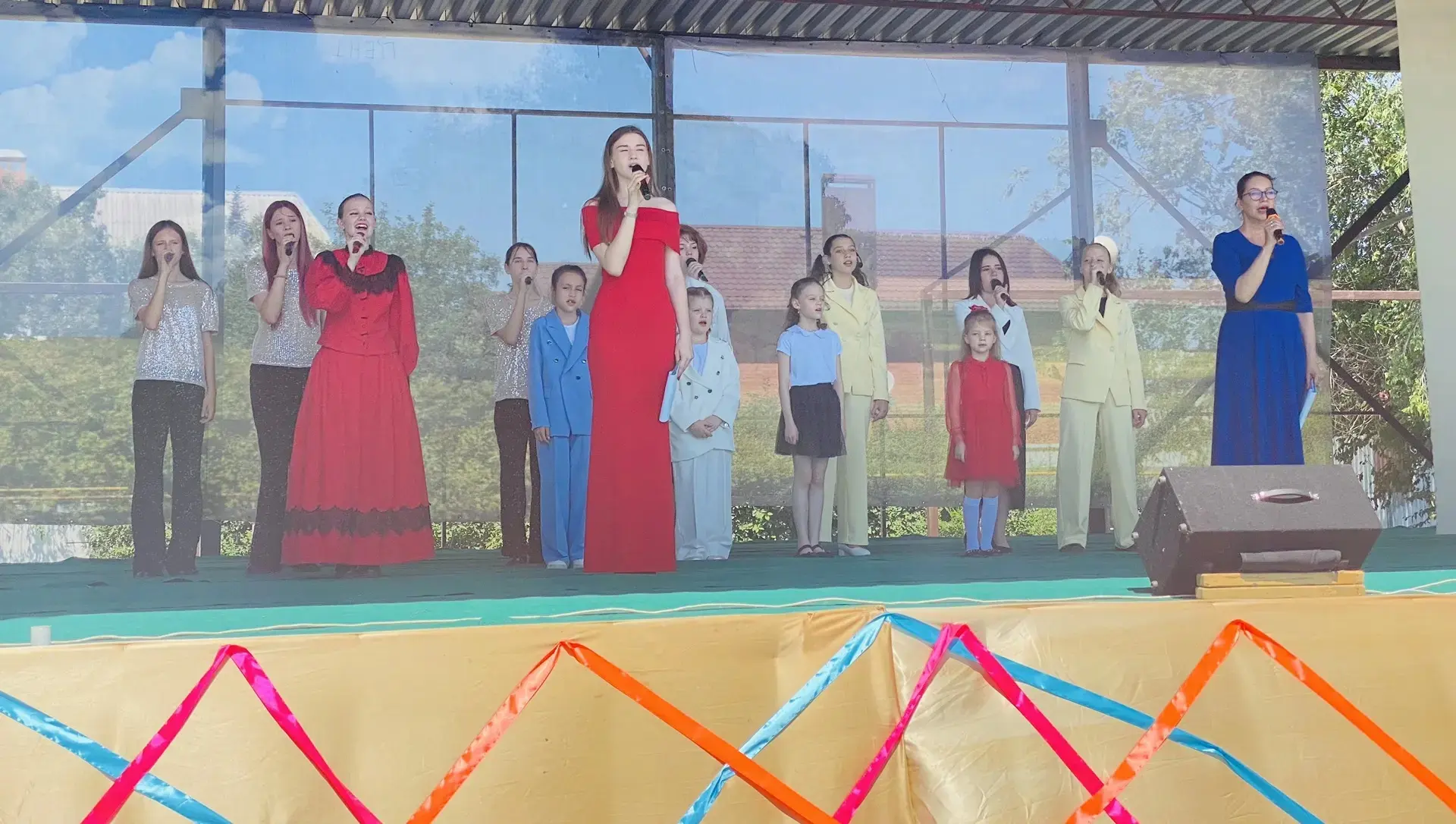 13 июня на площади «Дружбы народов» состоялось яркое и масштабное городское мероприятие, посвящённое