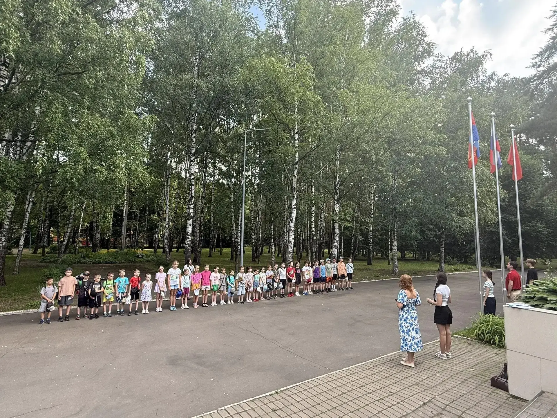 🇷🇺 В лагере «Заряночка» сегодня прошёл патриотический день «День наследников Победы»!