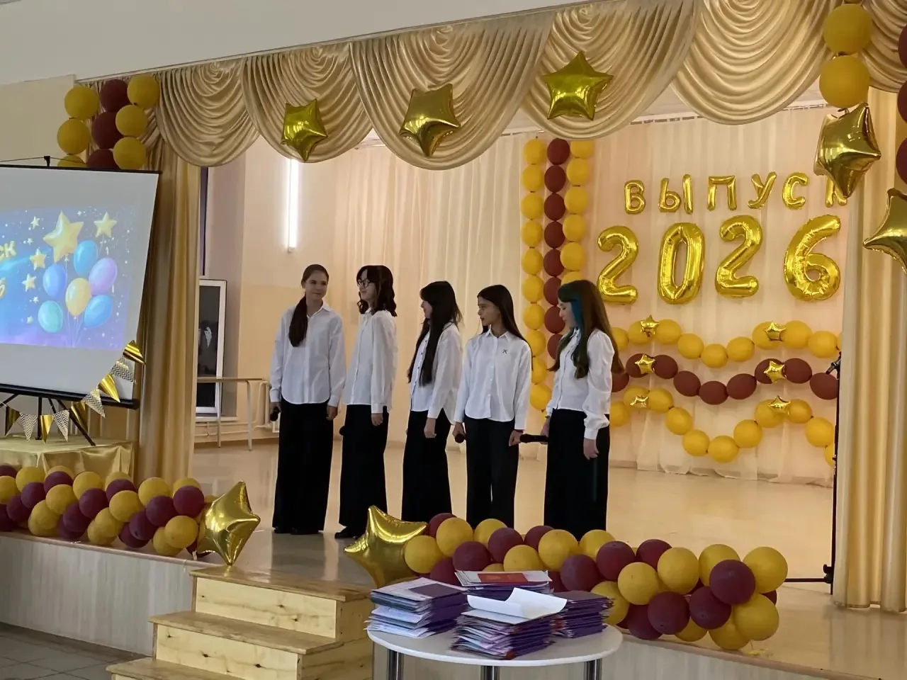 🎓 Поздравляем наших выпускников 9-х классов!

Сегодня в стенах нашей школы царила особенная атмосфе