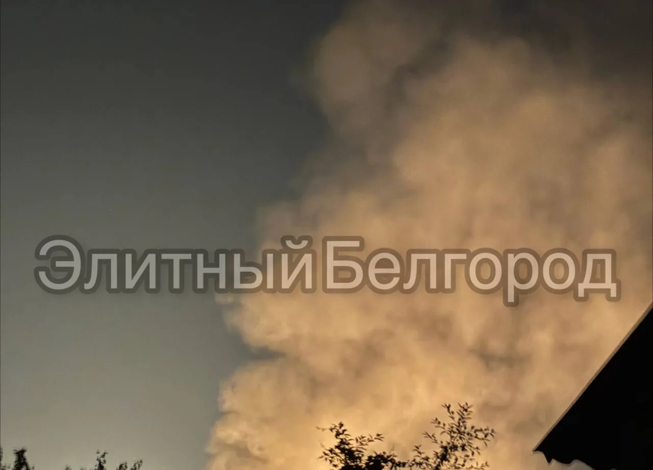 ❗️После громкого взрыва над городом вновь виднеется столб дыма