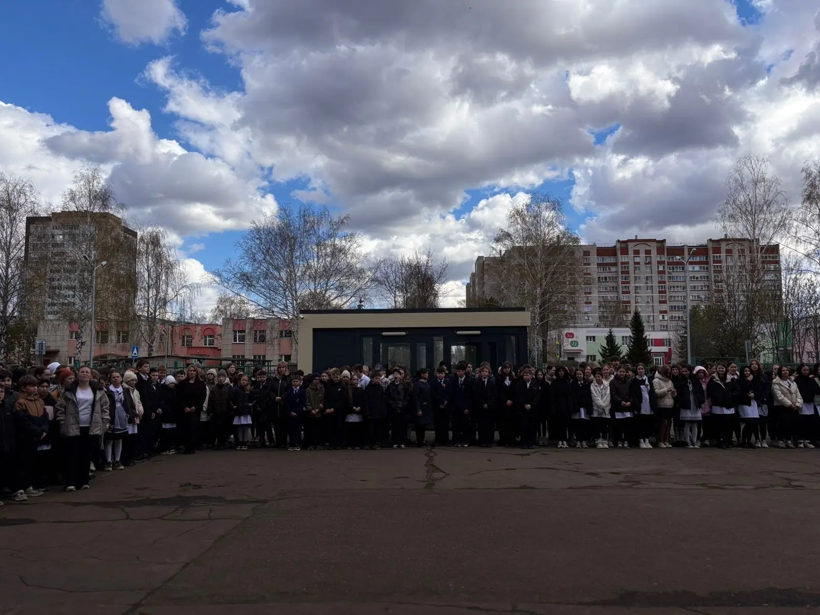 Память поколений: флешмоб в школе №58 ко Дню Победы!  Сегодня, 29 апреля 2026 года, ученики школы №5