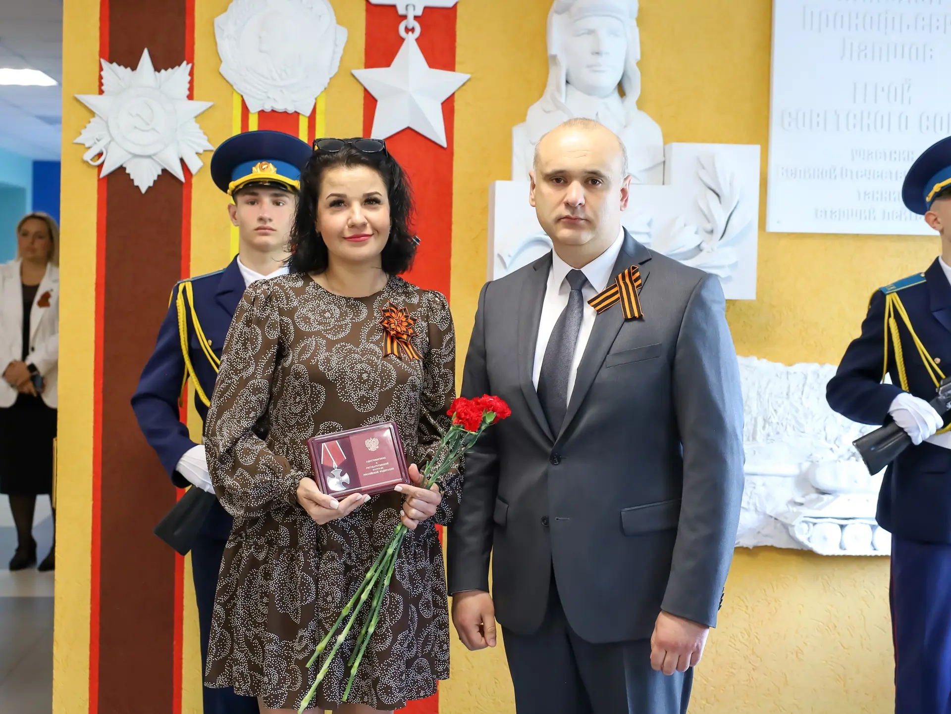 Сегодня вручил Орден Мужества посмертно жене Иванова Виталия Сергеевича, Донской Вере А...