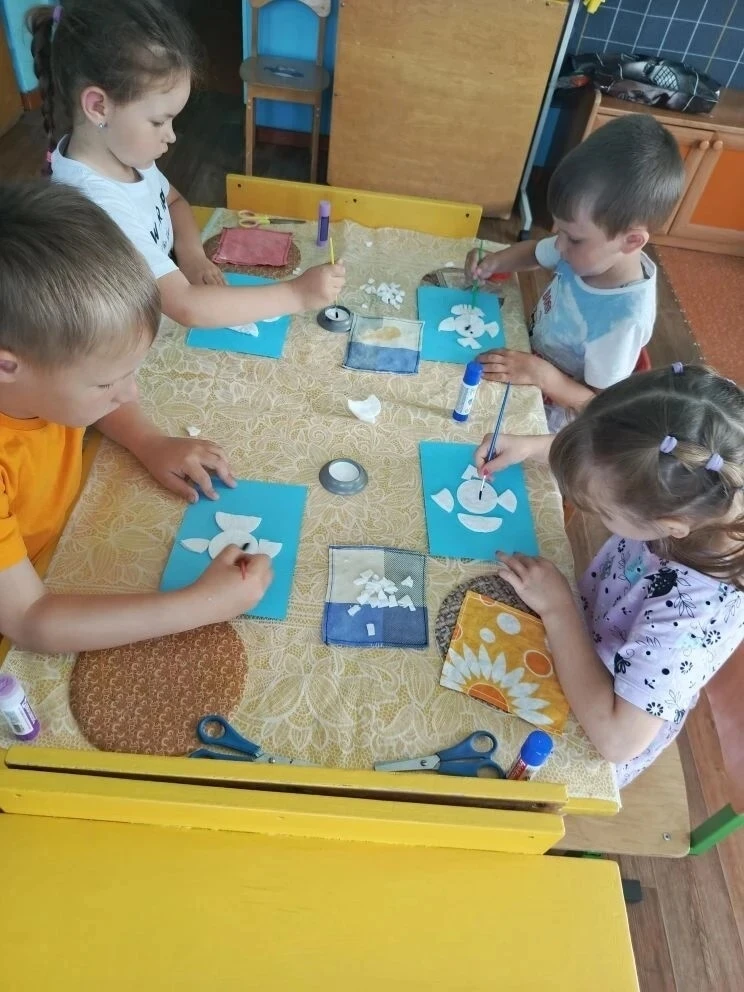 🌊 Волшебный подводный мир!

Наши старшие ребята превратились в настоящих художников!
🐟Мы учились с