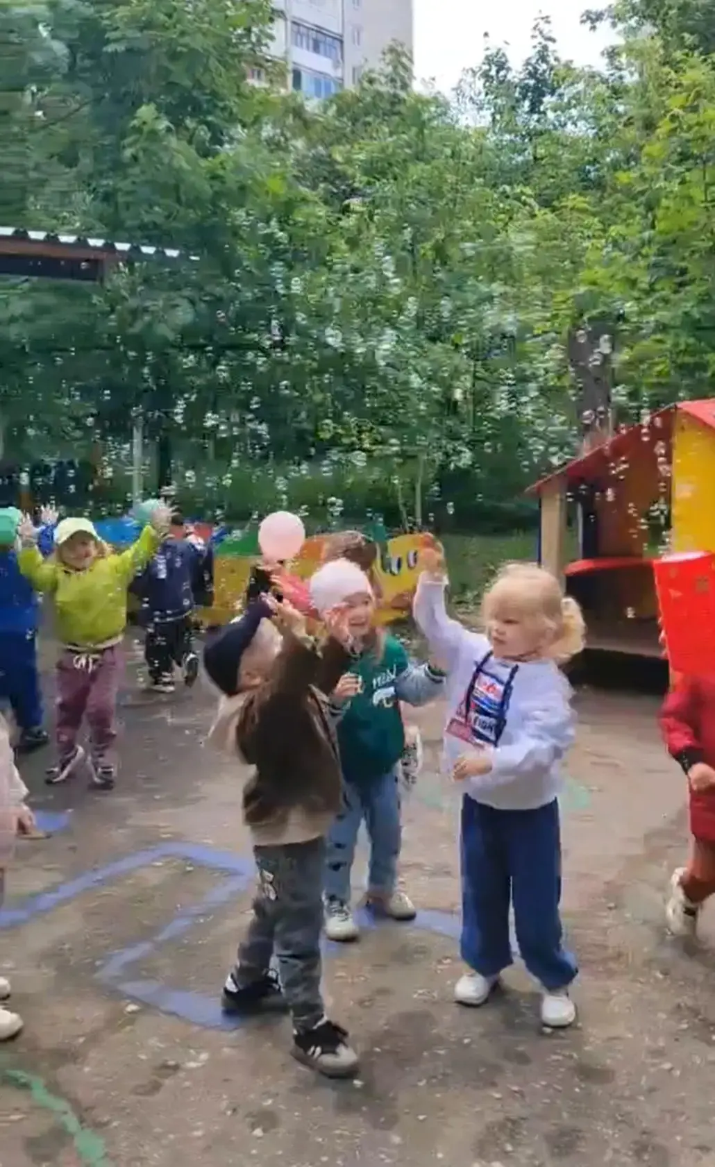 Сегодня наши ребята из первой младшей группы №2 отметили День защиты детей по-настоящем...
