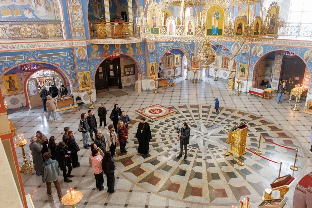 ⛪️ От истоков до величия: студенты СахГУ прикоснулись к православной истории Сахалина   Прошедшие вы