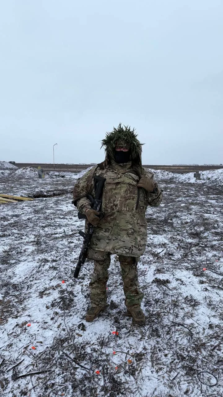🔥 Инструктора "Школы Рэмбо"  продолжают активные тесты наших боевых пончо "Геккон" в самых сложных п