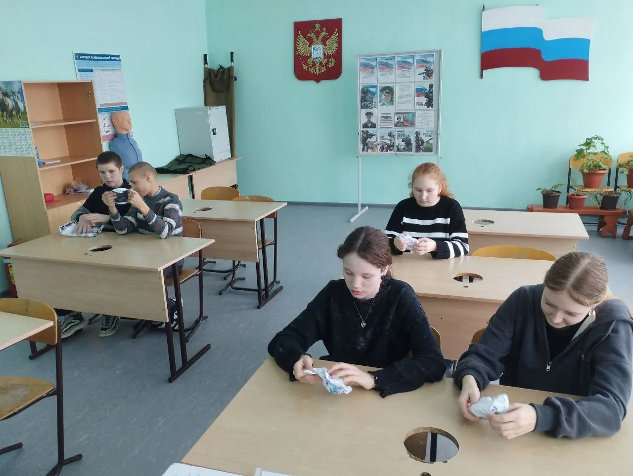 Сегодня среди  молодежи чрезвычайно обострилась проблема насилия, осуществляемого самими детьми по о