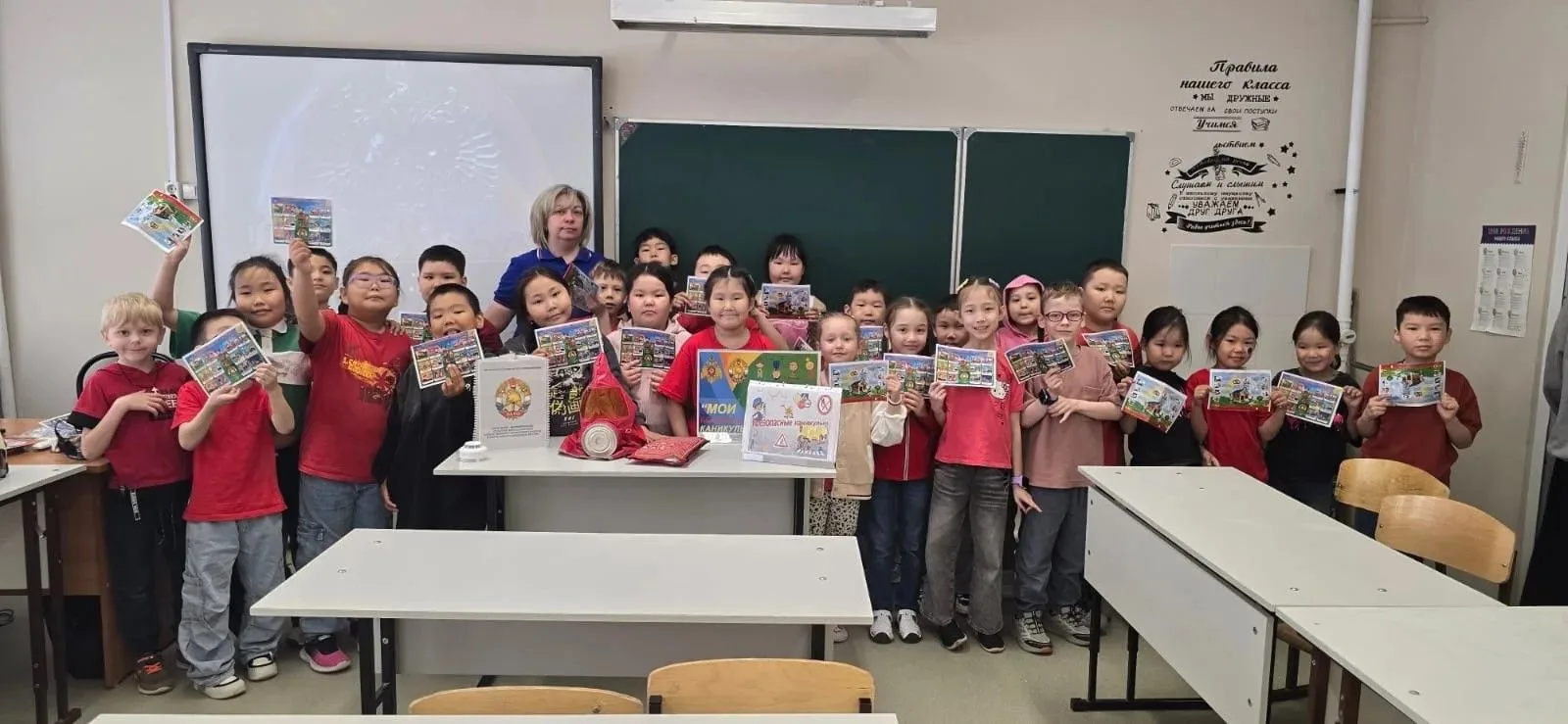 ☀Лагерь «Дружба»
Тема 4 дня «День Лидера. Мы команда!»
 
✅ В отрядах прошли отрядные дела, где кажды