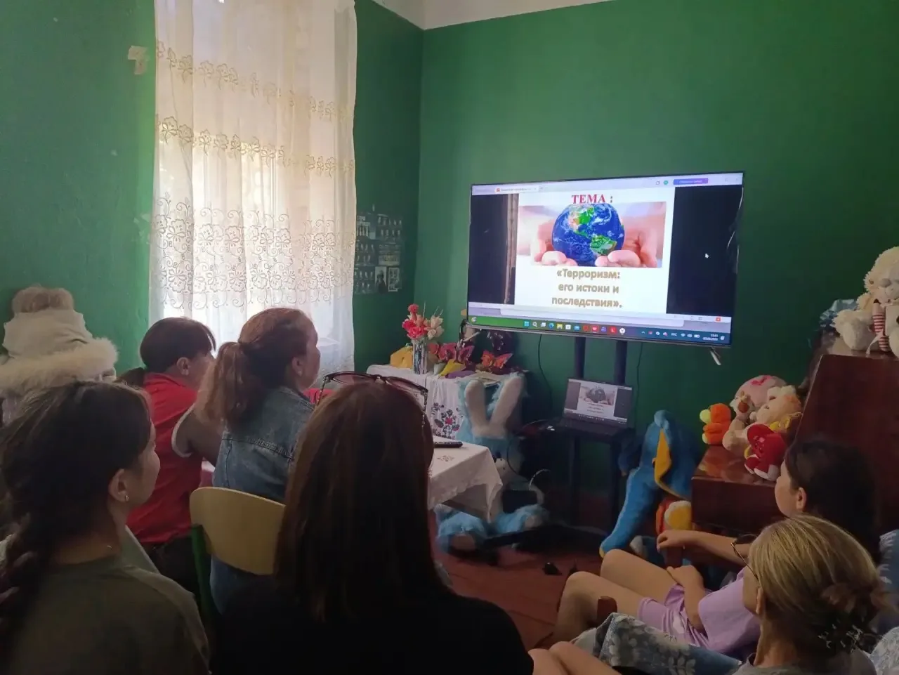 03.09.2026г. в филиале "Дом культуры п.Таловое" прошла информационная беседа «Терроризм...