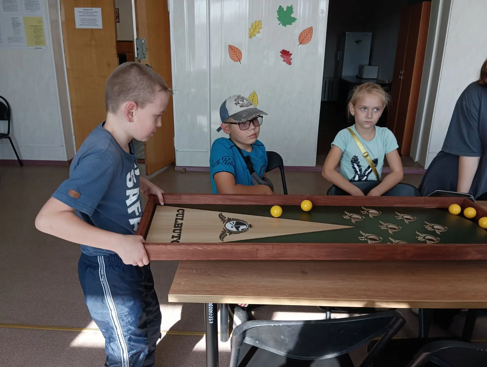 🎱 Когда в досуговой комнате кипит жизнь! 🎱
Посмотрите на эти лица — в них столько сосредоточенност