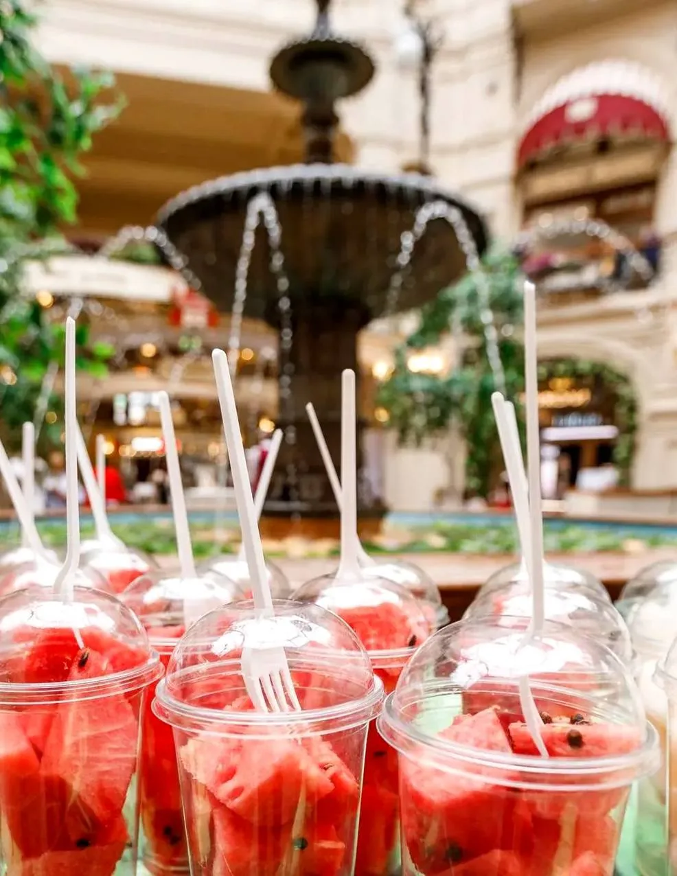 🍉 В ГУМе стартовал арбузный сезон