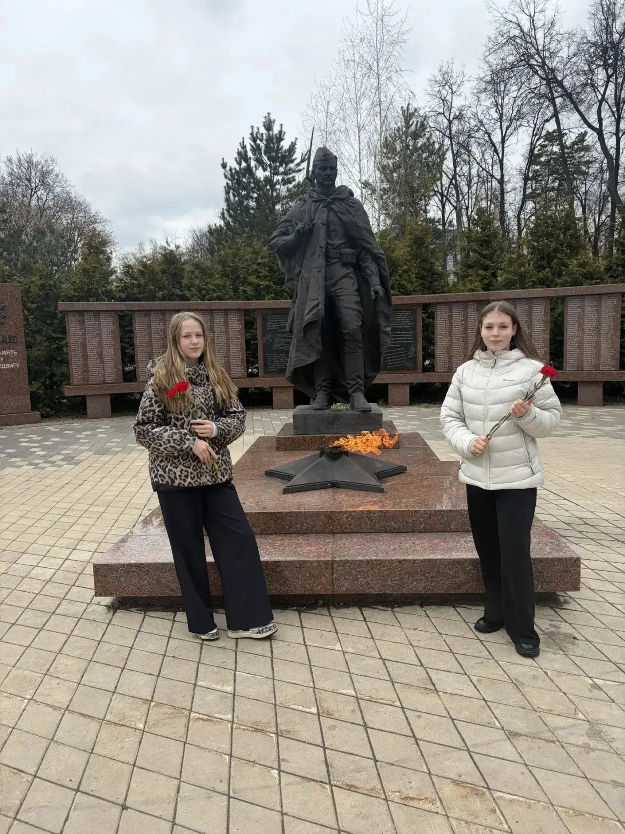 В рамках «Марафона Победы» патриотическая акция «Я помню!» Корпус 1, на улице Чехова д. 8