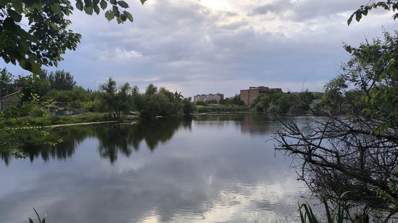Благоустройство парка в микрорайоне Текстильщик, Донецк (ДНР)

Наш микрорайон, где много магазинов и