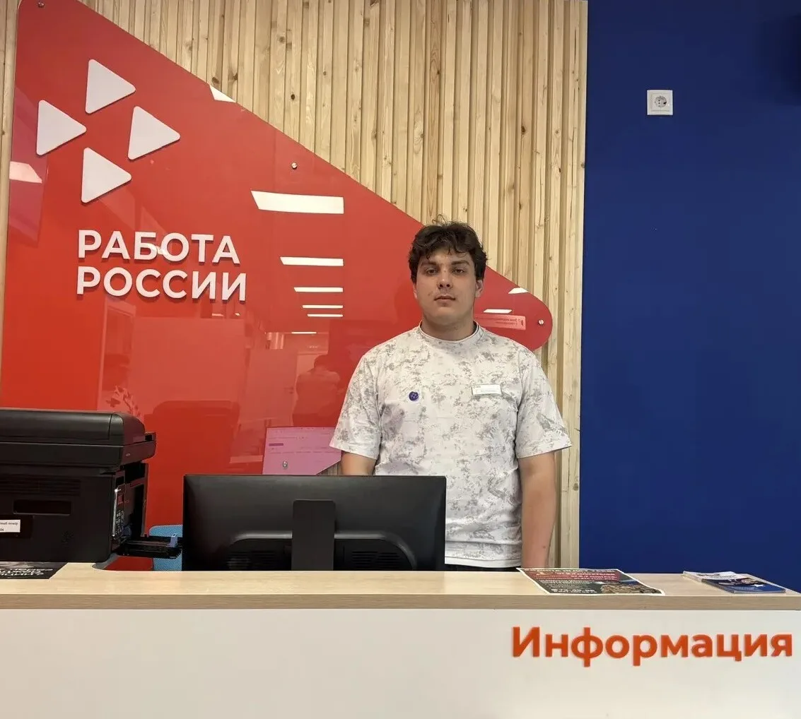 Студент вчера — коллега сегодня: история успеха Антона Мурашина 🎓💼  Путь от выпускника колледжа до п