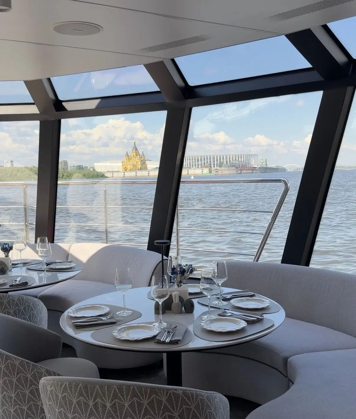 А про новое судно «Петергоф» уже рассказала в группе ВК🛳️