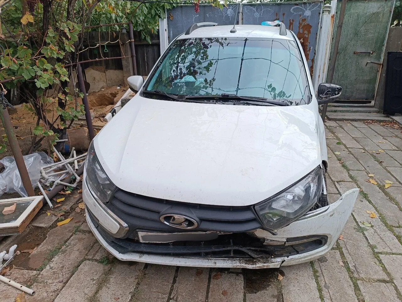 Продам Lada Granta универсал на автомате, 2020 г., б/у, 450 тыс.