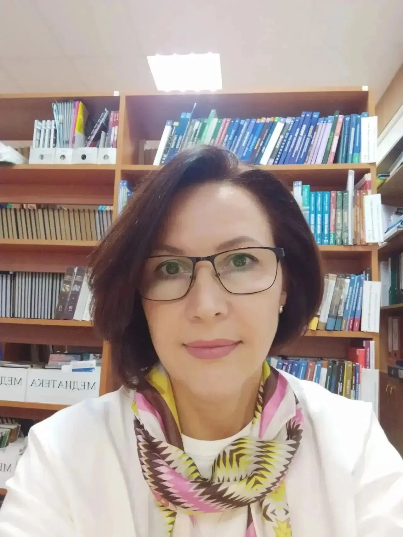 Продолжаем нашу рубрику «Назад в студенчество» 🎓✨ Наши сотрудники делятся фотографиями...