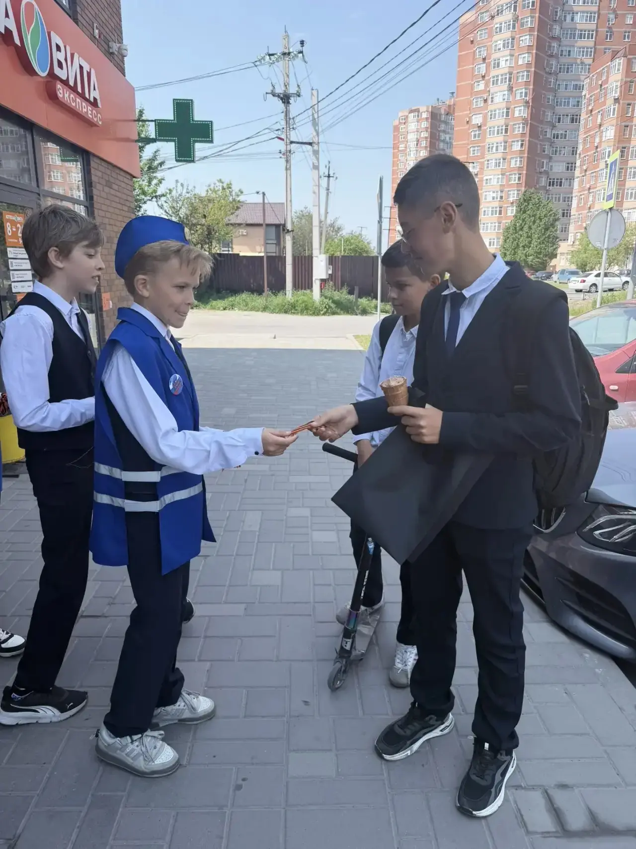 🇷🇺 Акция «Георгиевская ленточка» 🇷🇺  В преддверии великого праздника — Дня Победы — в нашей школе пр