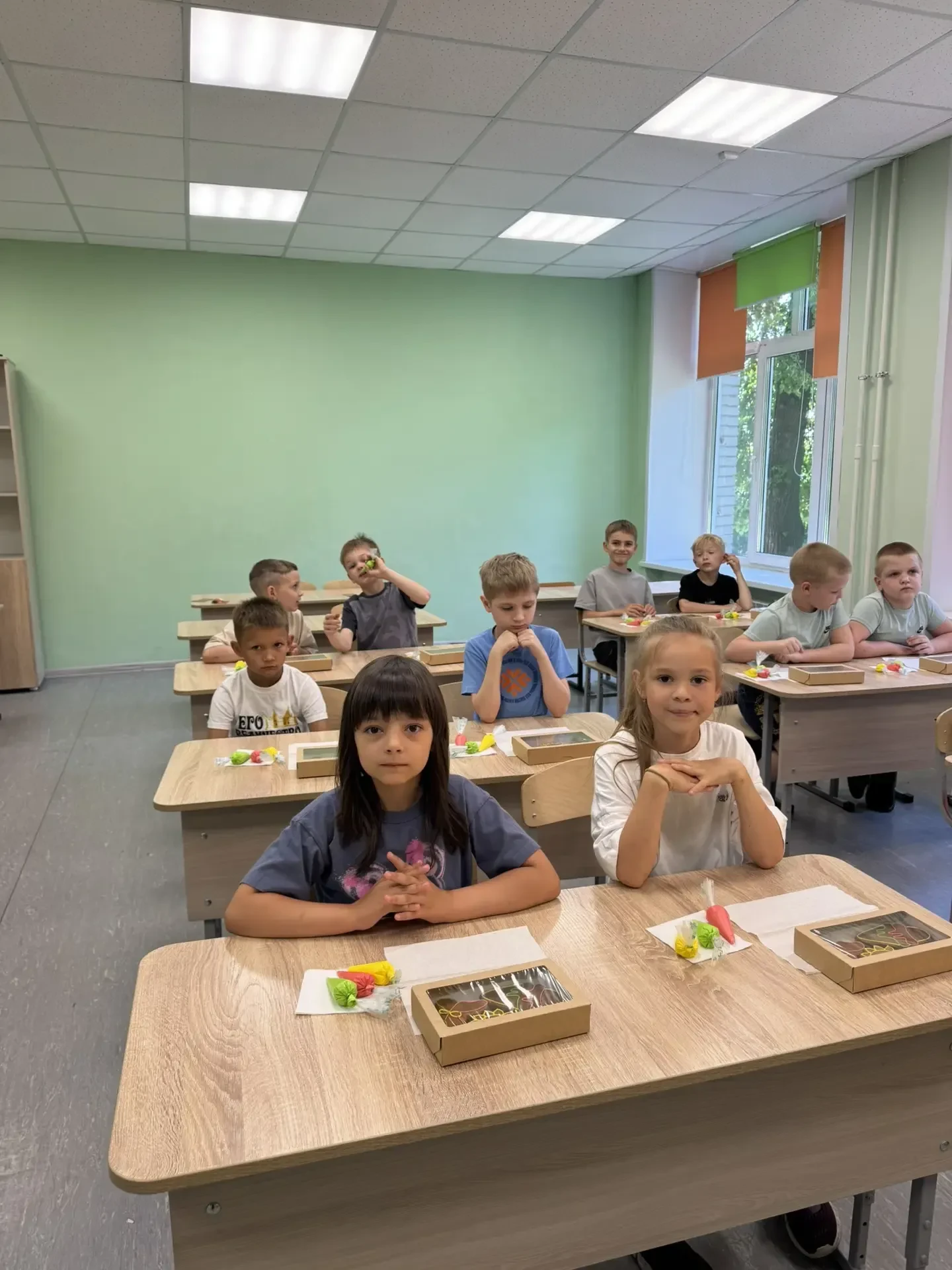 ❗️❗️❗️⚡️15 день каникул!!! Сегодня у воспитанников ГОЛ "Солнышко" состоялся мастер-класс по росписи 