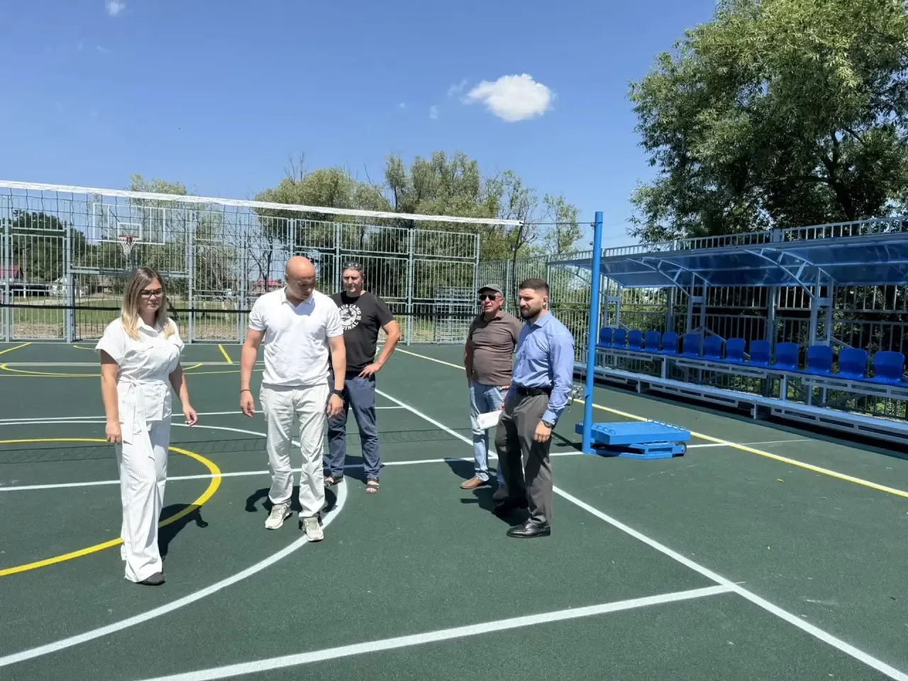 В хуторе Уташ завершается строительство современной «умной» спортивной площадки.