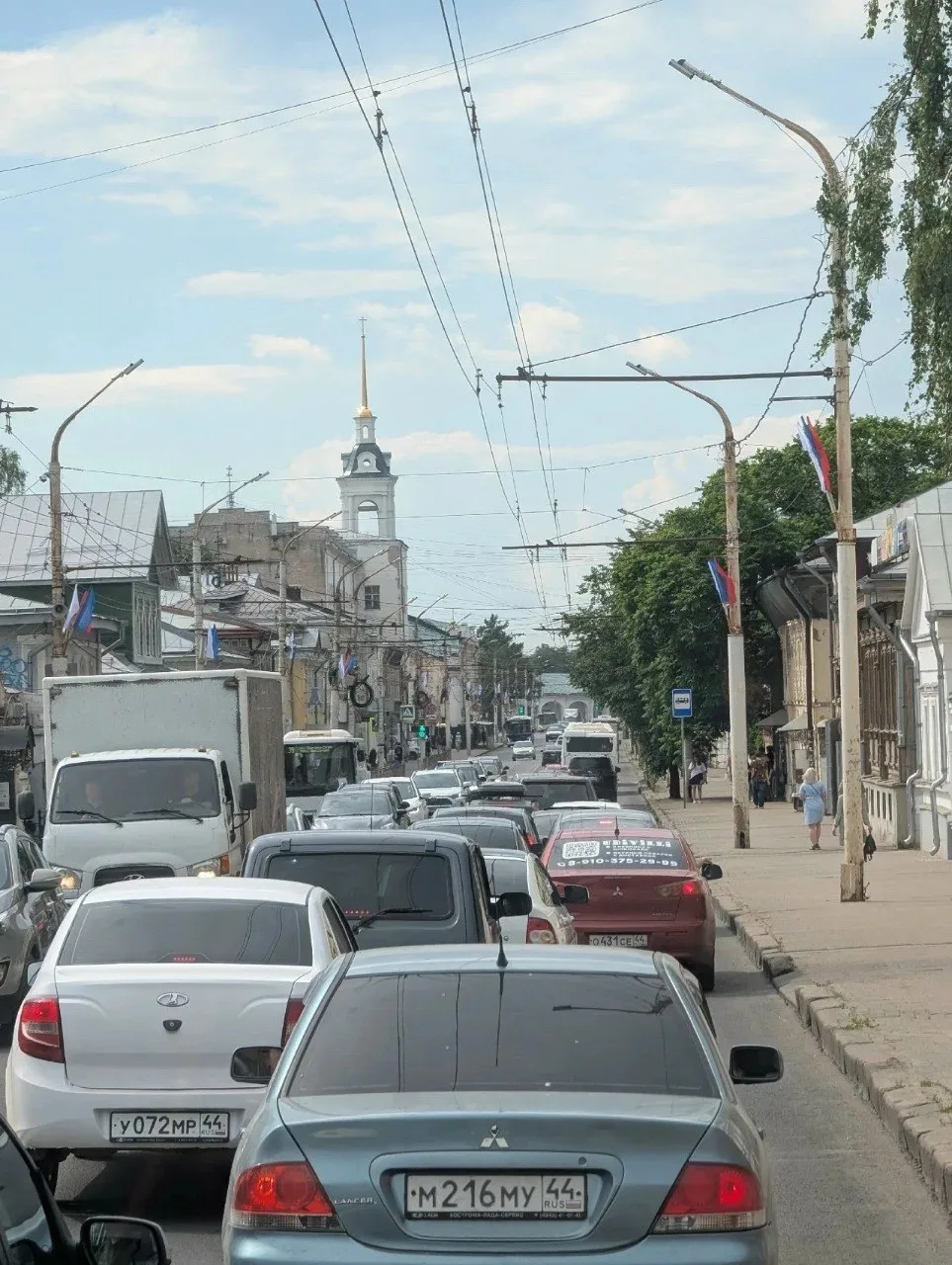 Реально круто, что плюсы разметки на Советской, весь поток едет со скоростью автобуса.