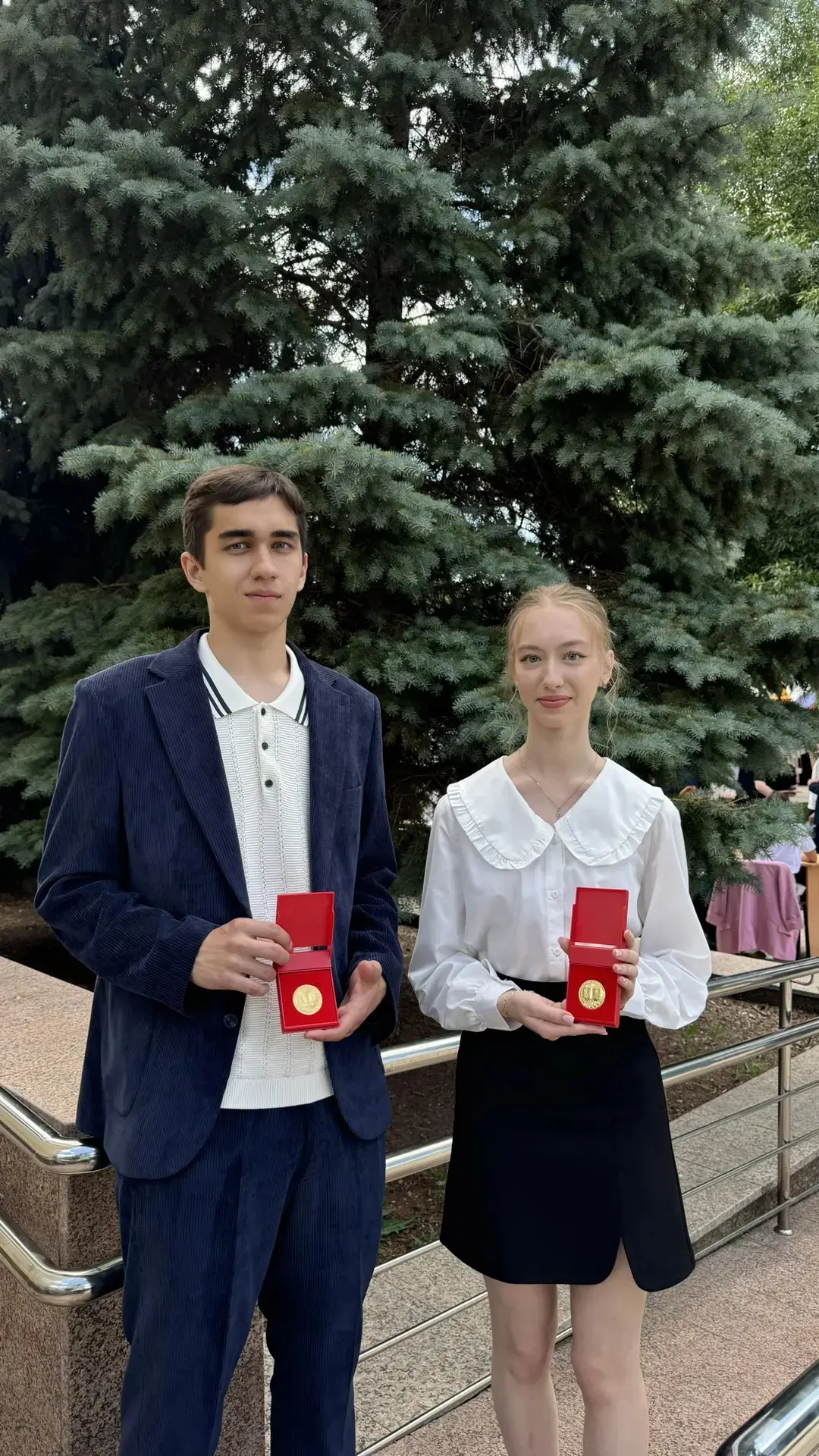 Золотой фонд нашего выпуска!

24 июня в Оренбургской областной филармонии состоялась торжественная ц