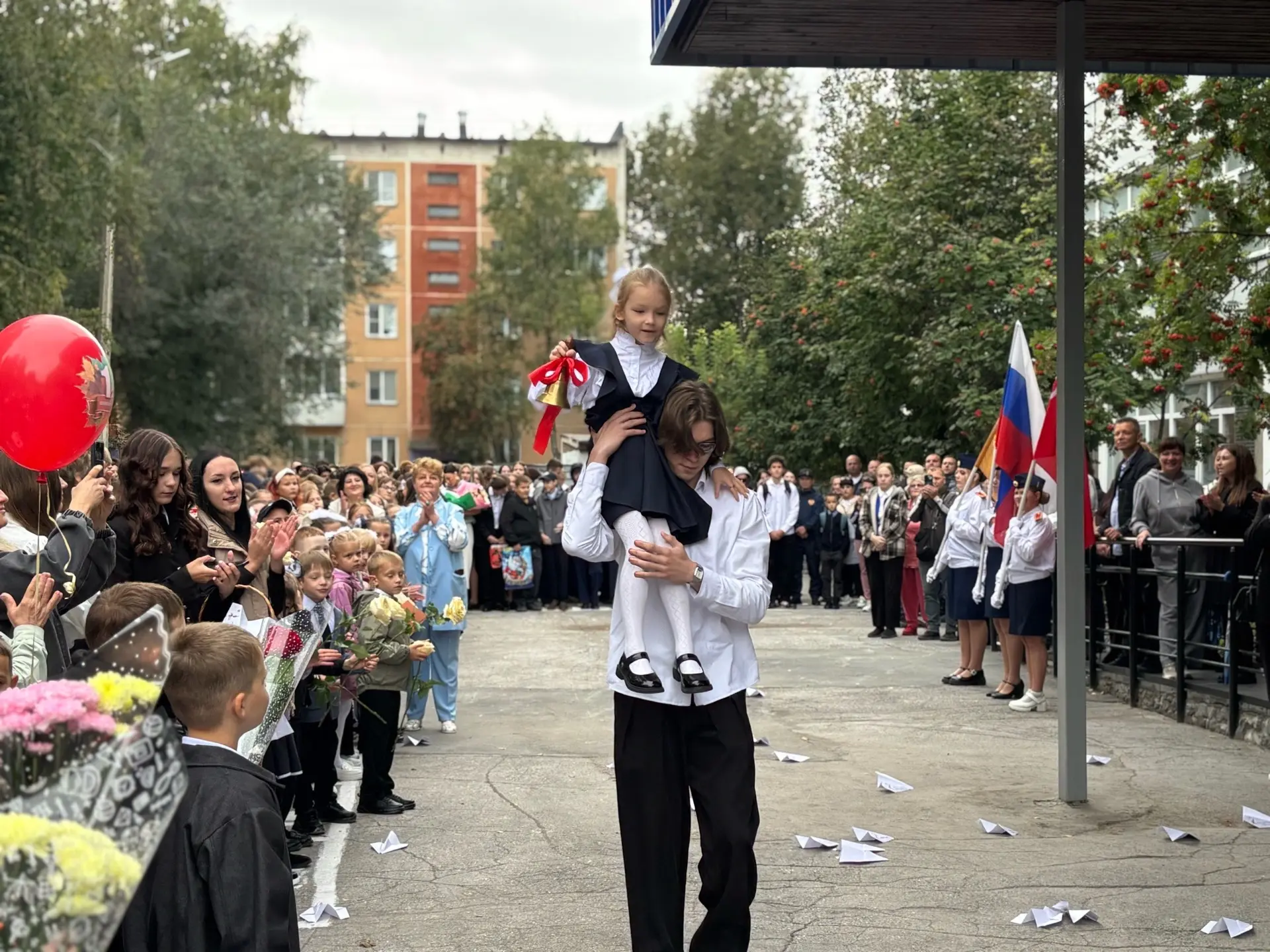 📚🛫 С Днём знаний, школа! Взлетаем в новое учебное путешествие! 🚀📚