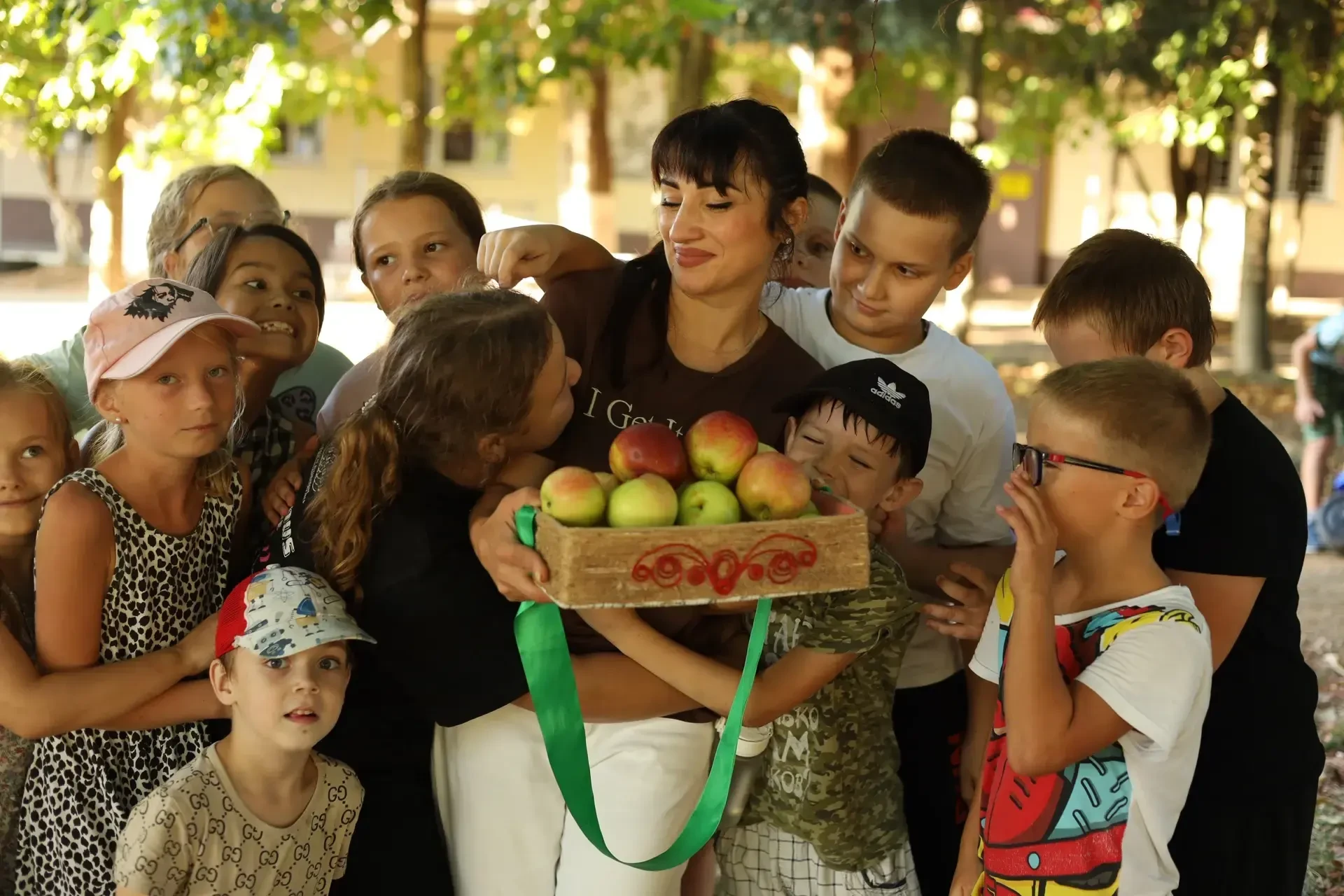 🍎ПРАЗДНИК «ПРИШЁЛ СПАС — ВСЕМ ГОСТИНЦЕВ ПРИПАС!» В ПАРКЕ ПОБЕДЫ УДАЛСЯ НА СЛАВУ!