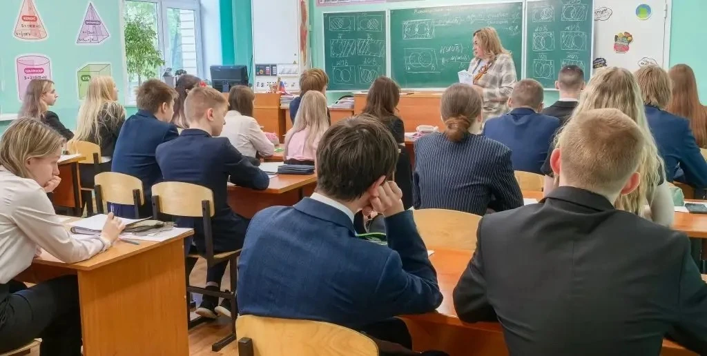 Профориентация   В нашем Лицее состоялась профориентационная встреча с председателем Комитета семей 