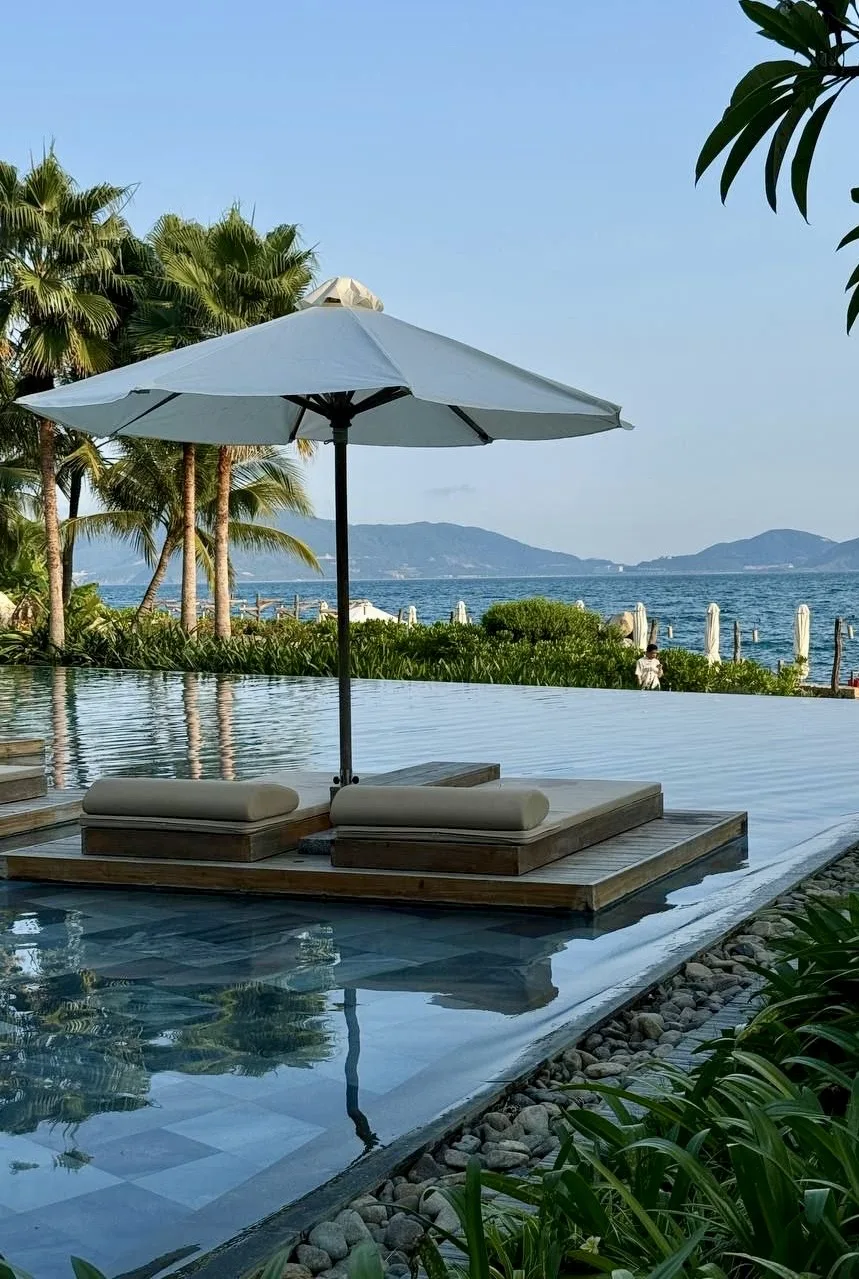 🇻🇳Если и есть райское местечко в Нячанге - то это здесь🤩

Потрясающий отель находится на севере к