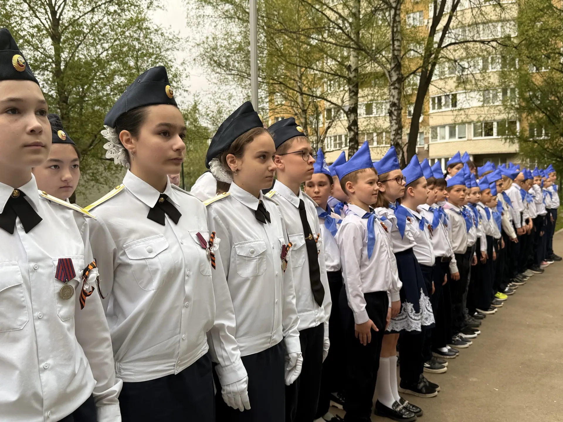 🌳 В школе №18 имени Подольских курсантов прошла акция «Сад Памяти». Сегодня в рамках национального п