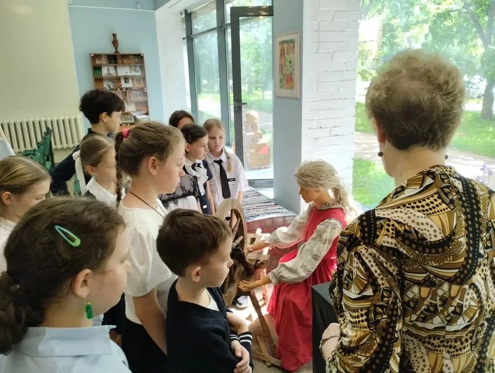 Настоящее путешествие по народам России совершил 3 Арт класс (кл. рук-тель Кузьменкова Е.В.) на экск
