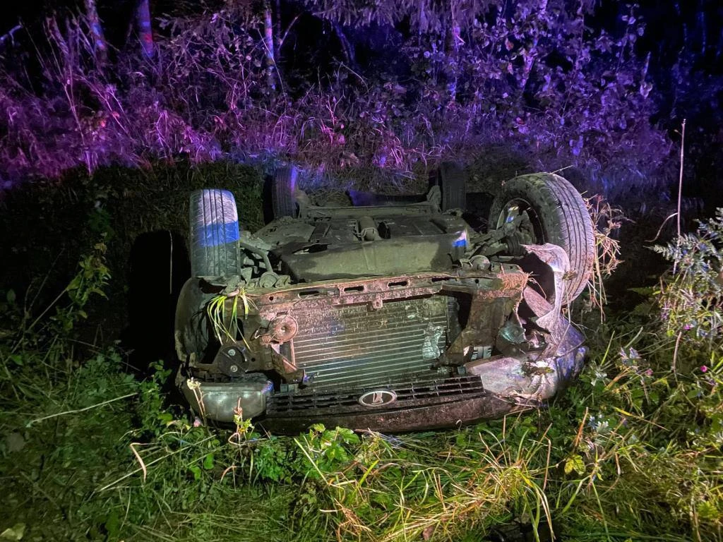 🚨В Новгородской области пассажирка пострадала при опрокидывании автомобиля