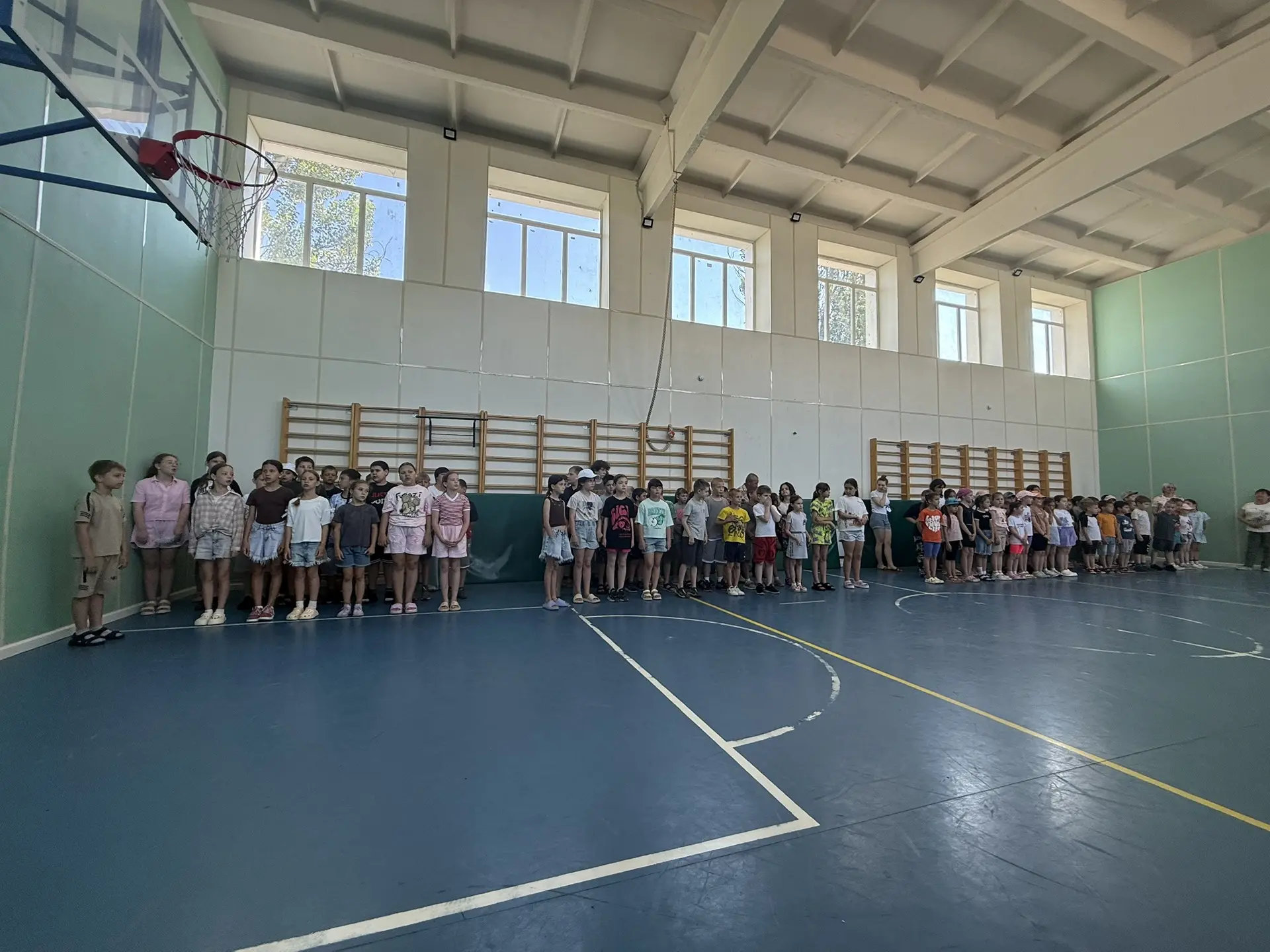 Остров «Вежливости»

В пришкольном оздоровительном лагере «Чайка», 15 июня, дети посетили остров «Ве
