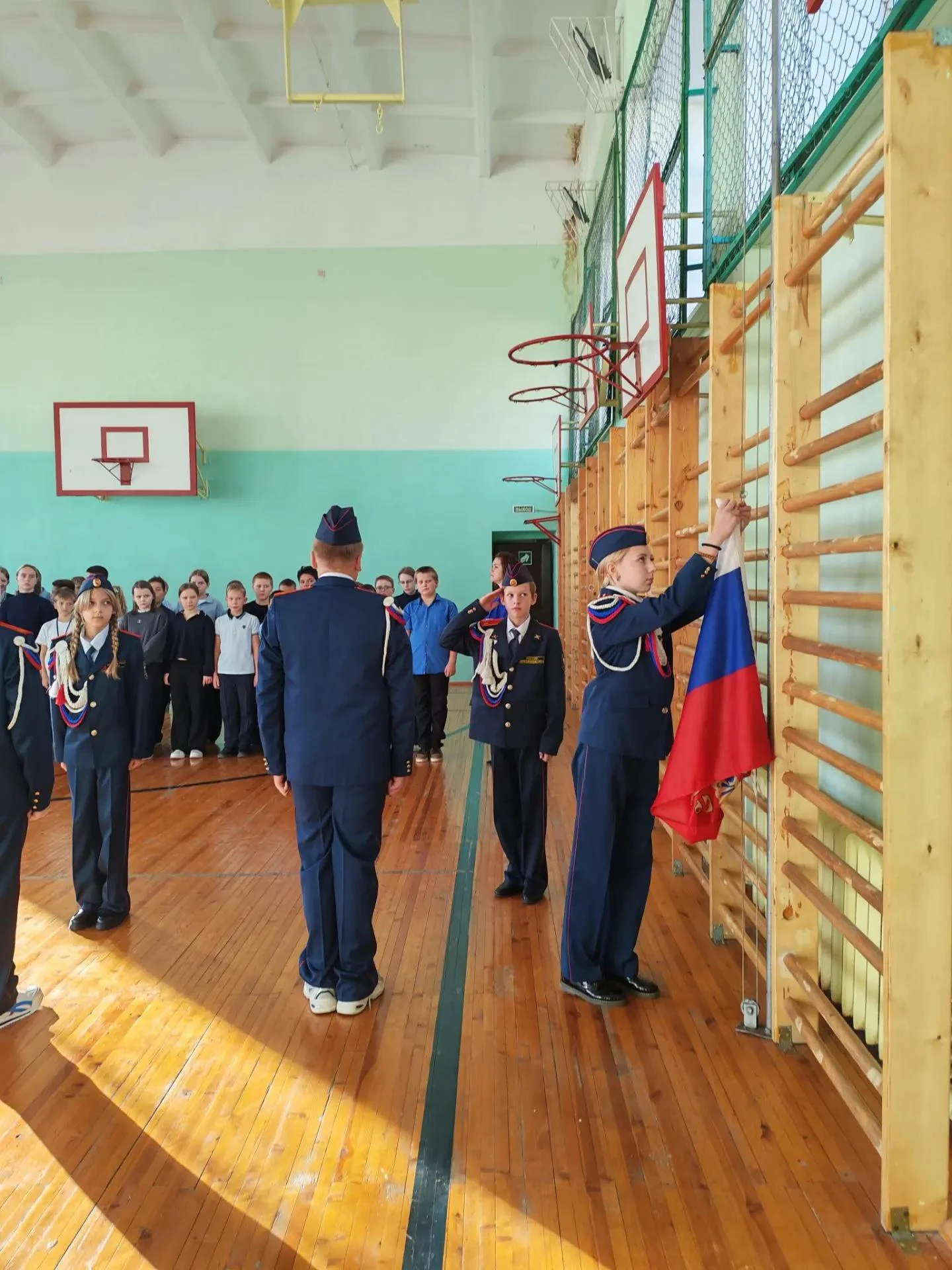 🎖 Памяти Героя-земляка: как прошла традиционная линейка в нашей школе